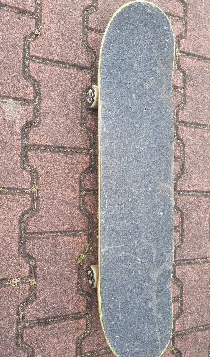 Skateboard