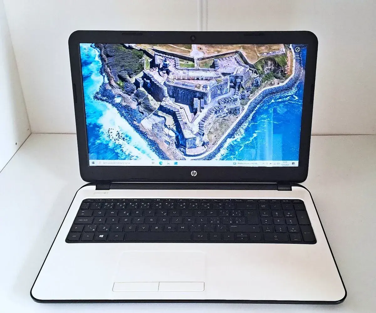 Pěkné HP 250 G3 Intel SSD128gb 4gbRAM W10 6hod bat.