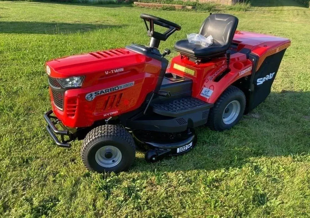 Zahradní traktor Sarbo , 2V 23 Hp