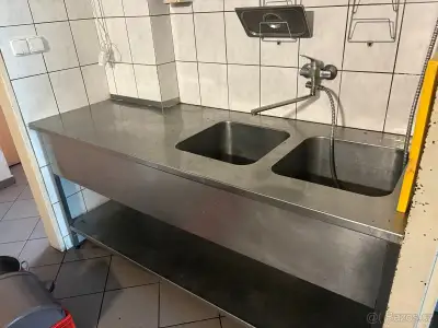 Gastro vybavení, cena za kus 2600,-