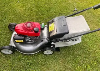 Zahradní sekačka Honda s pojezdem