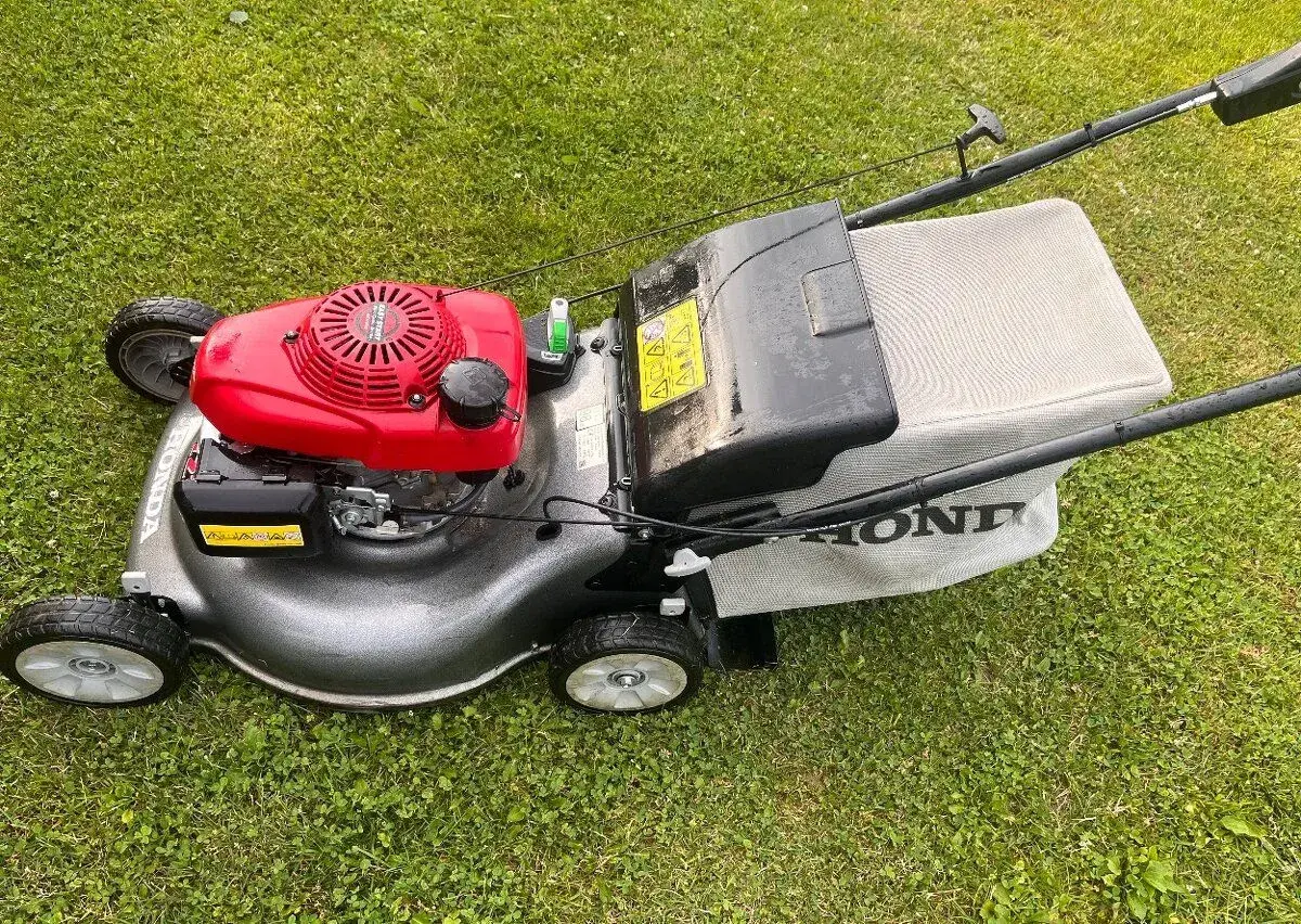 Zahradní sekačka Honda s pojezdem