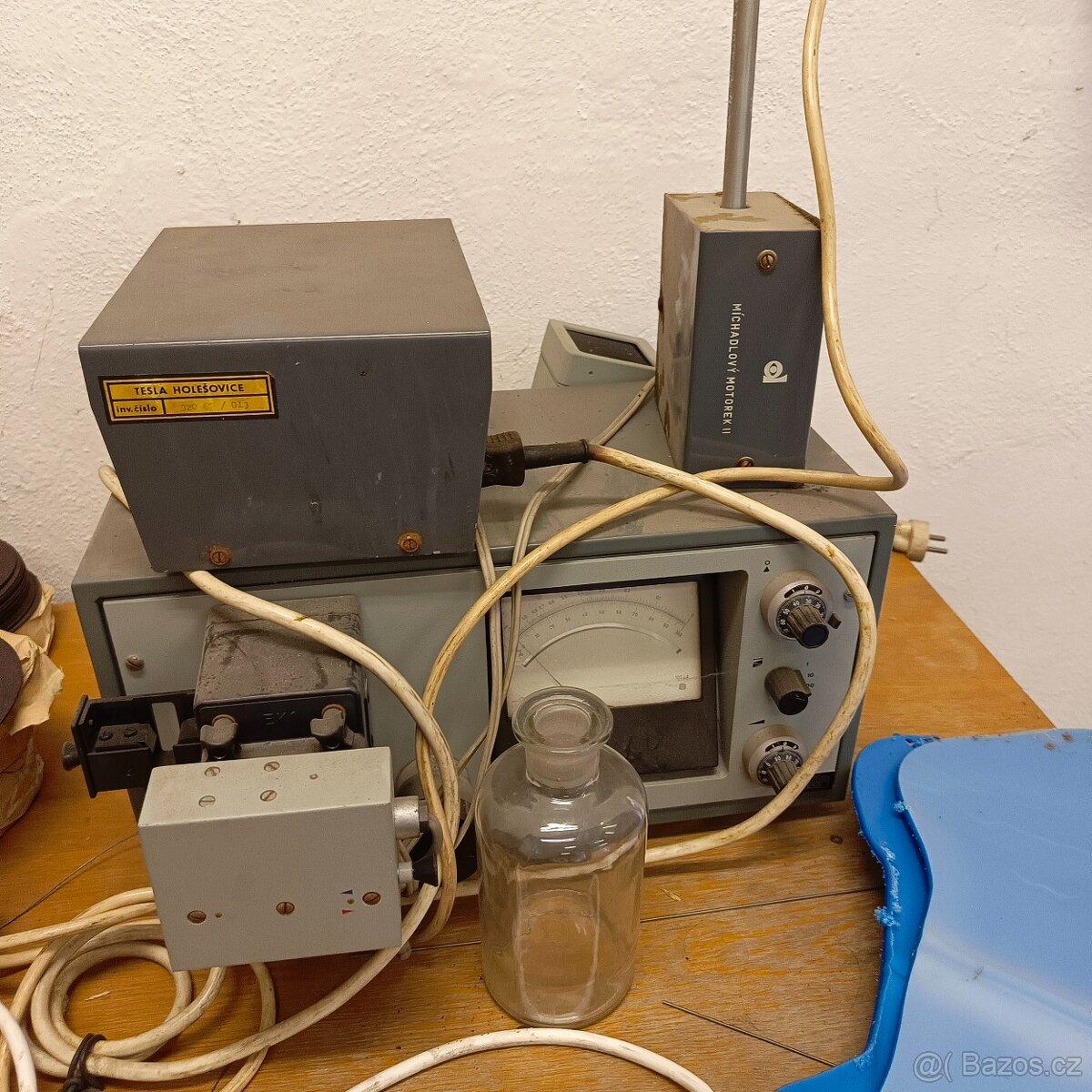 Historický spektrofotometr Carl Zeiss Jena SPEKOL + bohaté p
