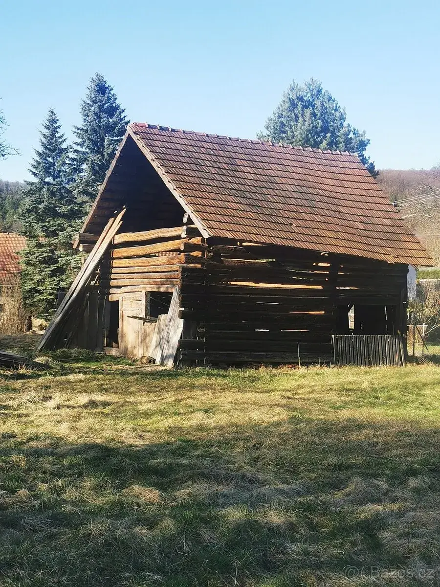 stodola, vč. střešní tašky