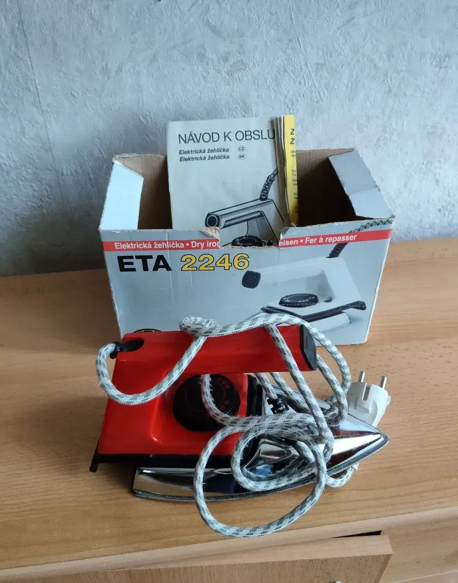 Retro / Vintage žehličky