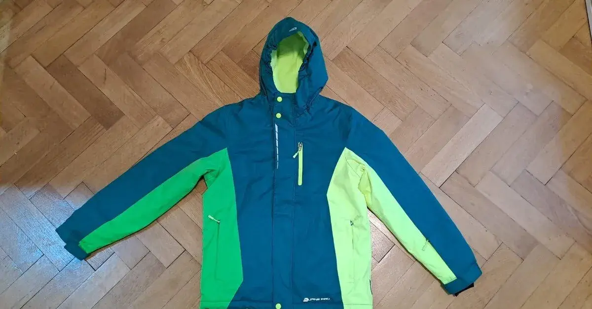 Zimní bunda zn. ALPINE PRO, vel. 152/158 jako nová