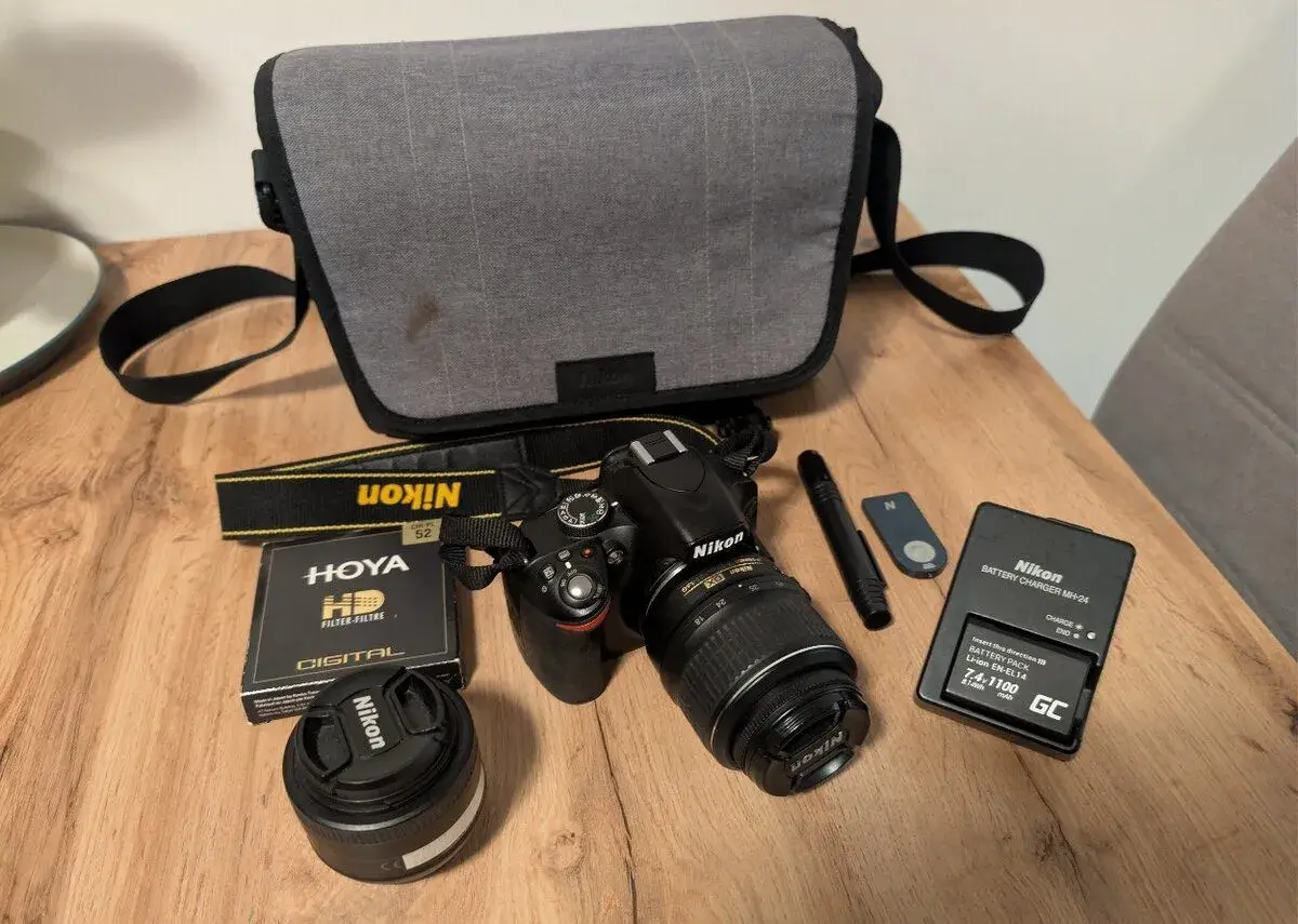 Nikon D3200 + 18–55 mm + 35 mm f/1.8G – kompletní set