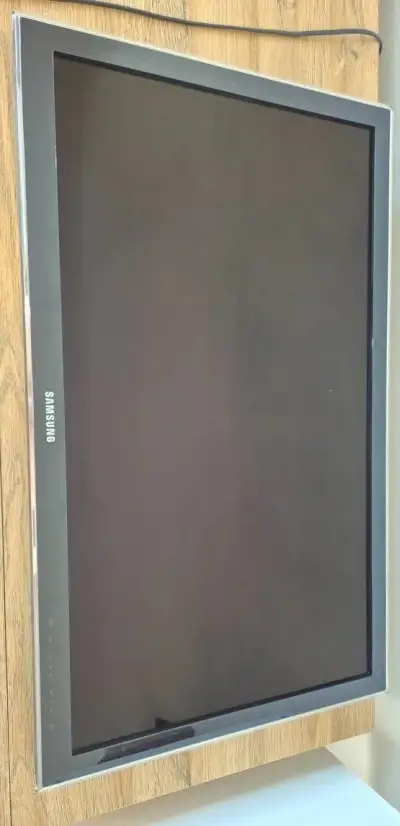 Televize Samsung 32" UE32D5000