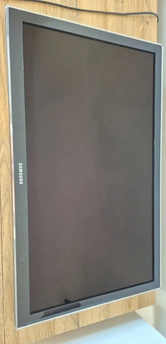 Televize Samsung 32" UE32D5000