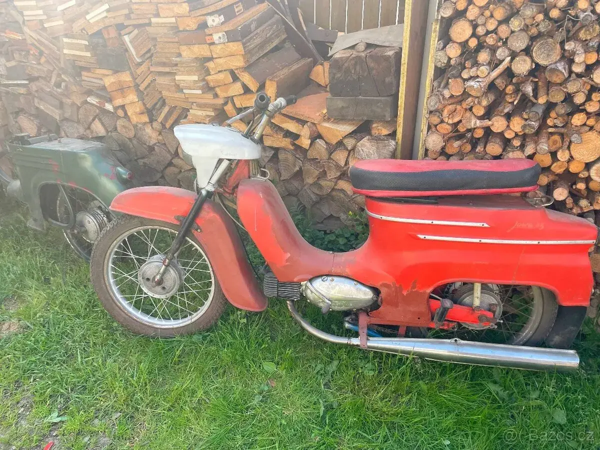 Jawa pionýr 50 05 vc revma a 555 Platí do smazání