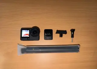 Dji Action 6 + 1,5m selfie tyč - jako NOVÉ