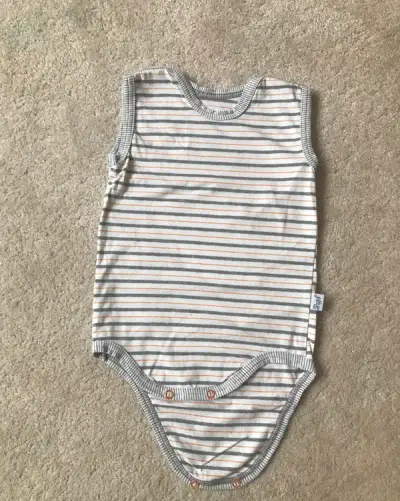 Body bez rukávů Little Angel, vel 92