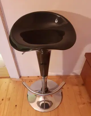 Barová elegantní židle