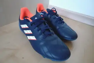 Chlapecká fotbalová obuv Adidas, vel.38