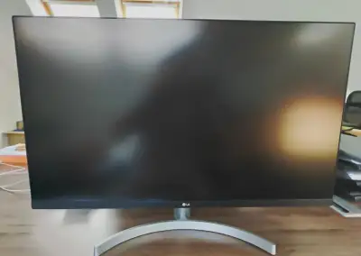 LG 32UN500P-W 32" 4K HDR monitor