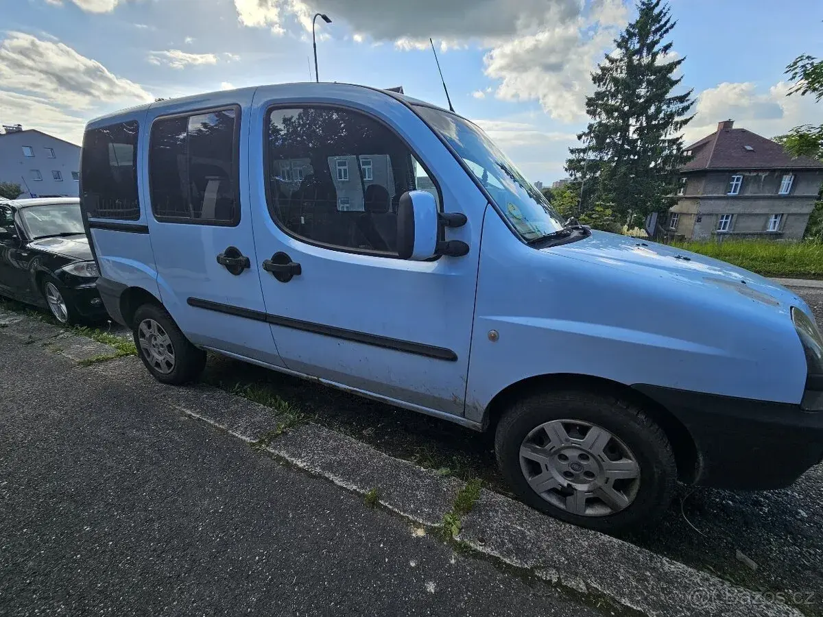 Doblo 1.9JTD z roku 2005, klima, 7 míst