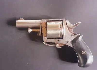 Historicky revolver 320 do roku 1890