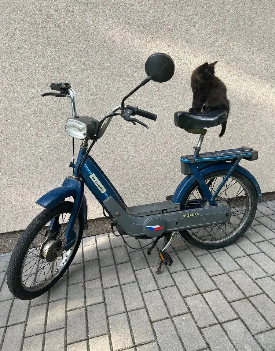 Stylový Italský Moped Piaggio Ciao - Po servisu, renovaci