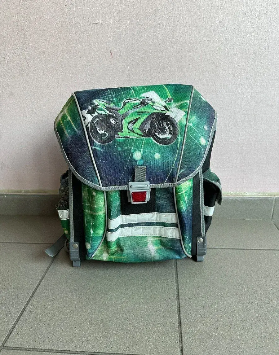 Školní aktovka Space Race Moto