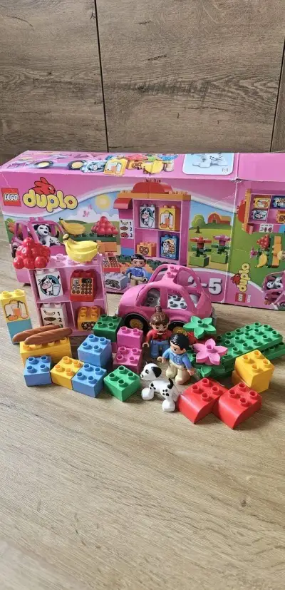 LEGO DUPLO 10546 - první obchod
