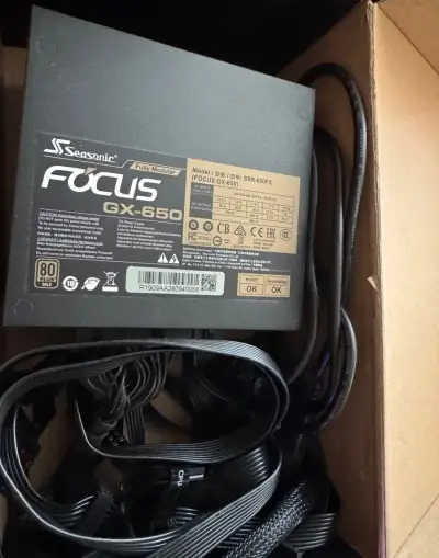 PC Zdroj Seasonic 650W Gold
