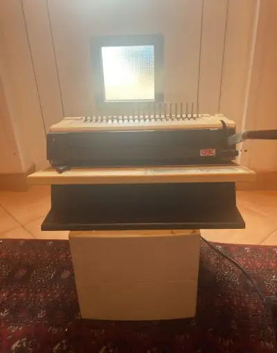 Vázačka elektrická