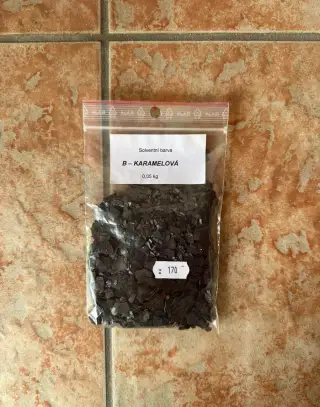Barvy na svíčky, čokoládová