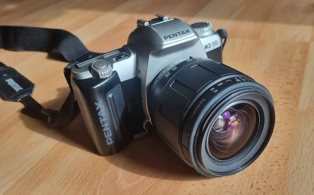 Pentax MZ-50 SLR 35mm + TAMRON AF Aspherical, 28-80 mm⭐