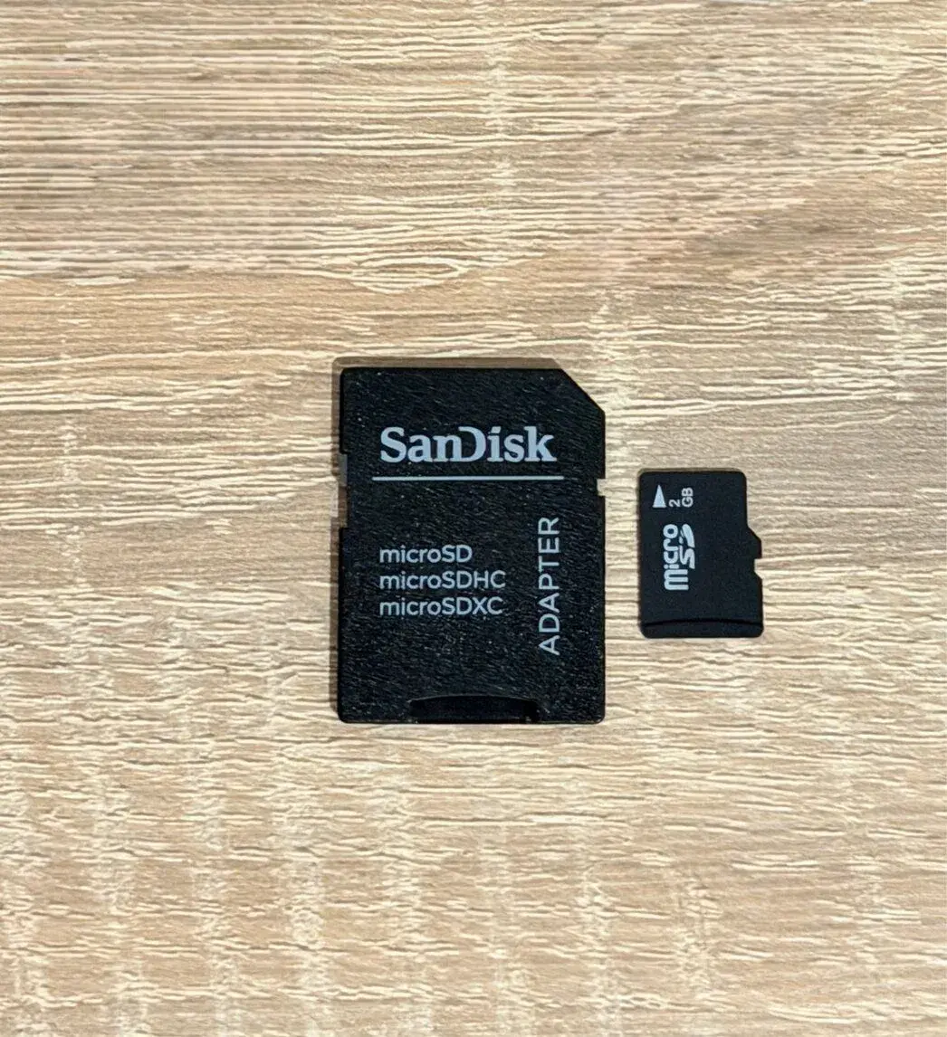 microSD 2 GB + SD adaptér SanDisk