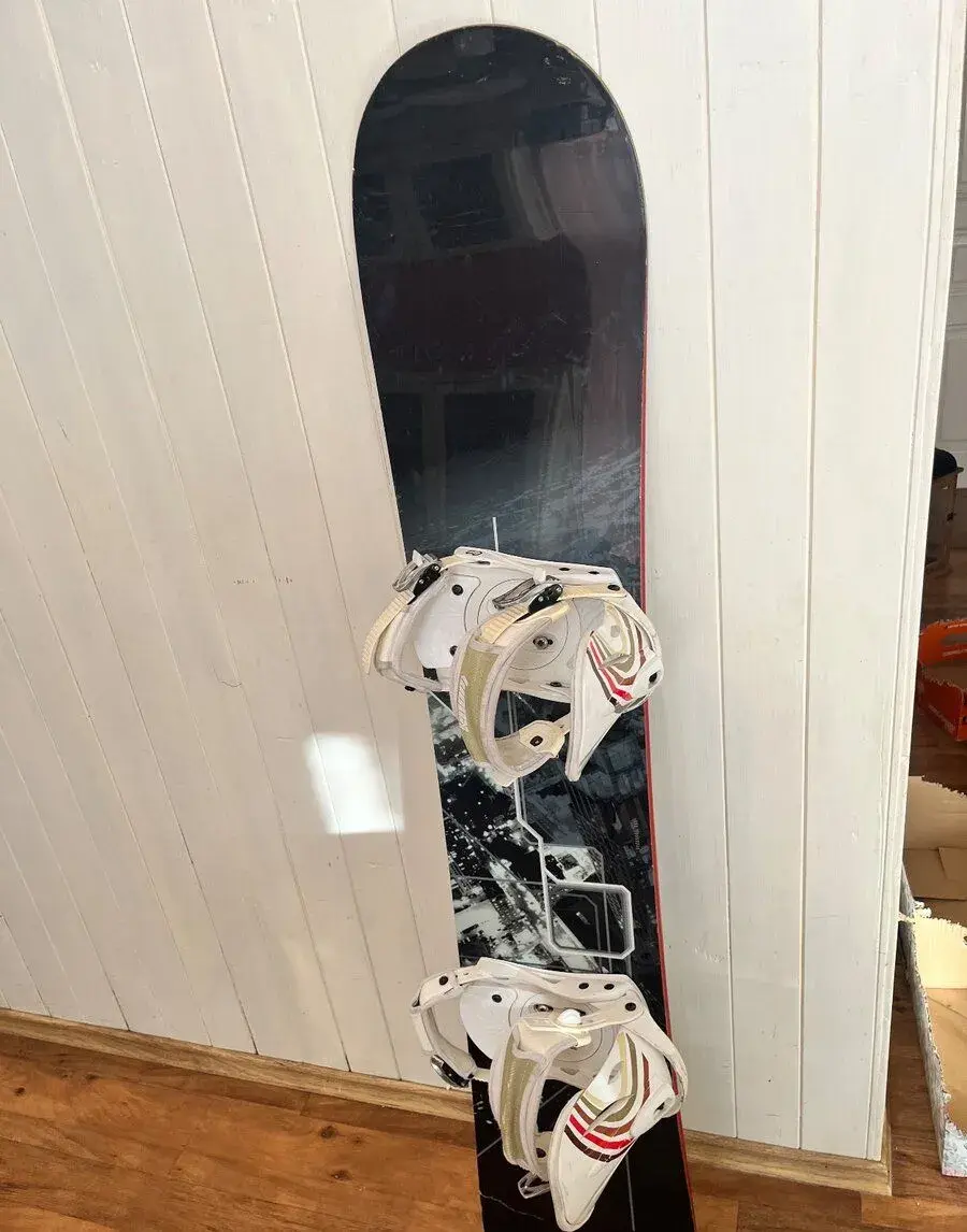 Snowboard set Flow Syndicate 156cm.váz.FLOW