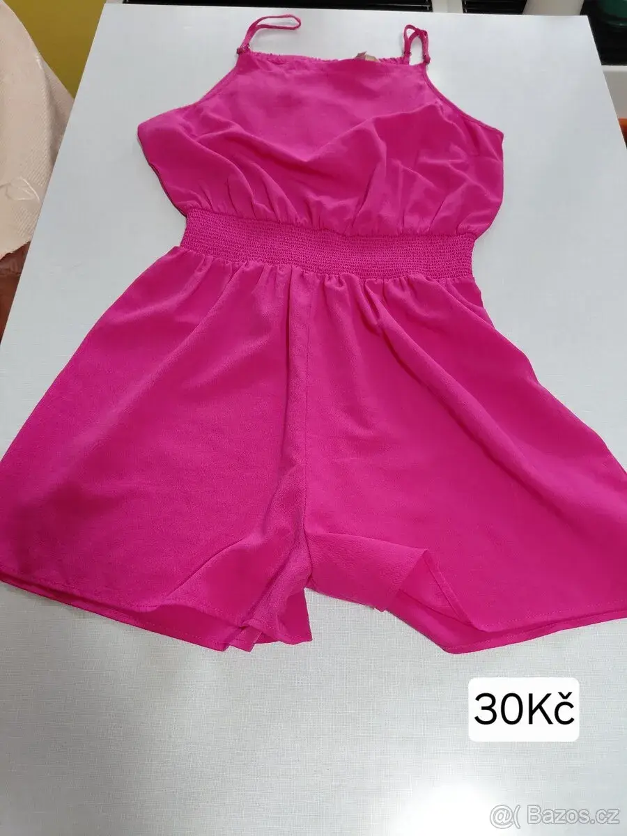 Dívčí šaty, košile apod.