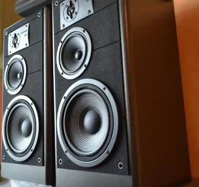 na prodej špičkové JBL LX 44 G - stav.