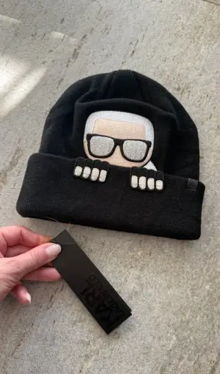 Dámská čepice Karl Lagerfeld