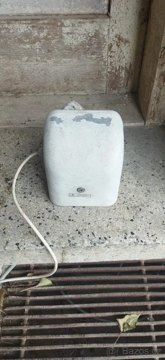 Motorek na gril na 220V IP65 VODĚODOLNÝ