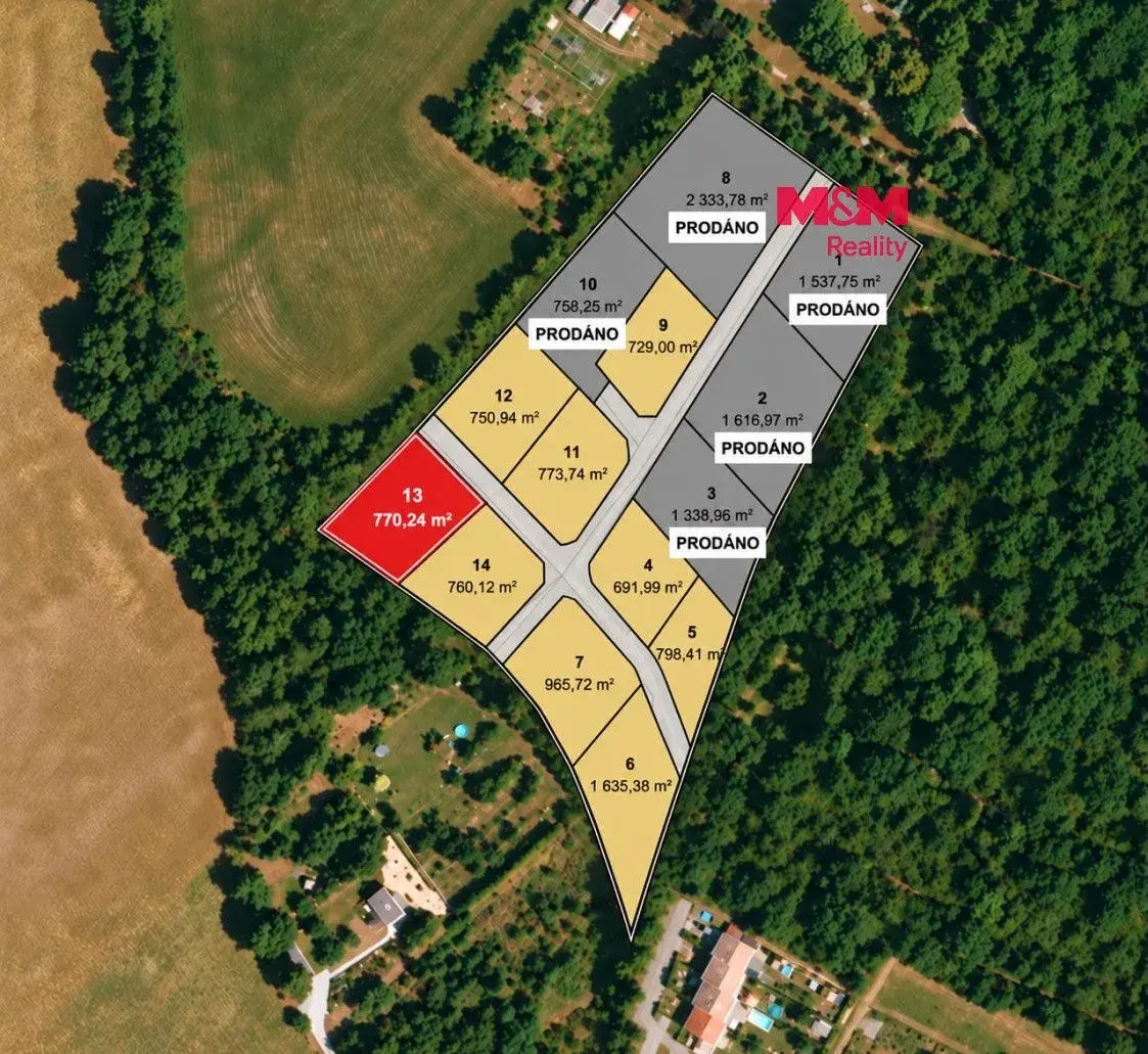 Prodej pozemku k bydlení, 770 m², Líšťany