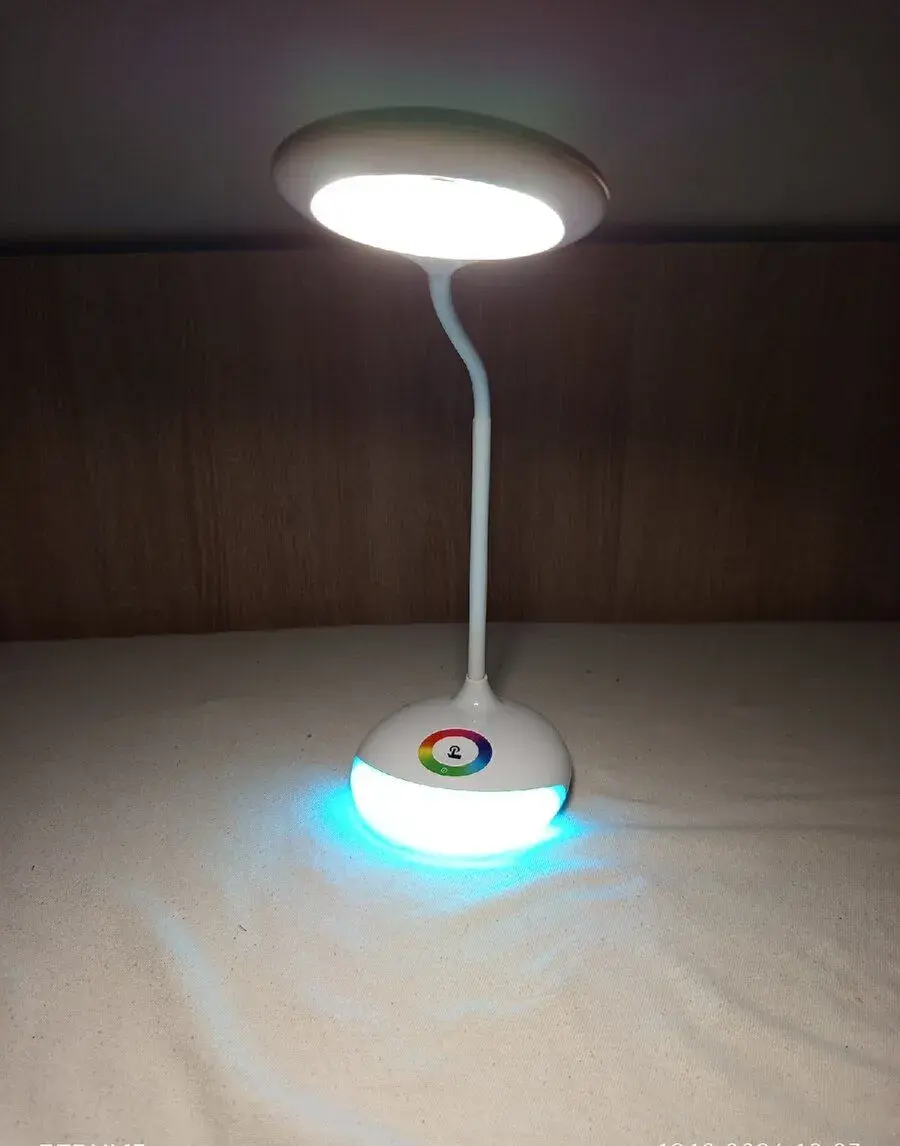 LED lampa solight