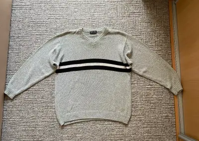 Nový svetr John F. Gee Jeanswear - do "V", L