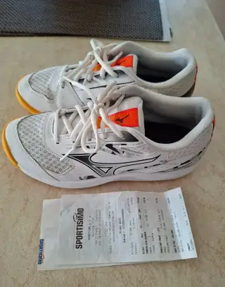 Boty na volejbal Mizuno vel.38