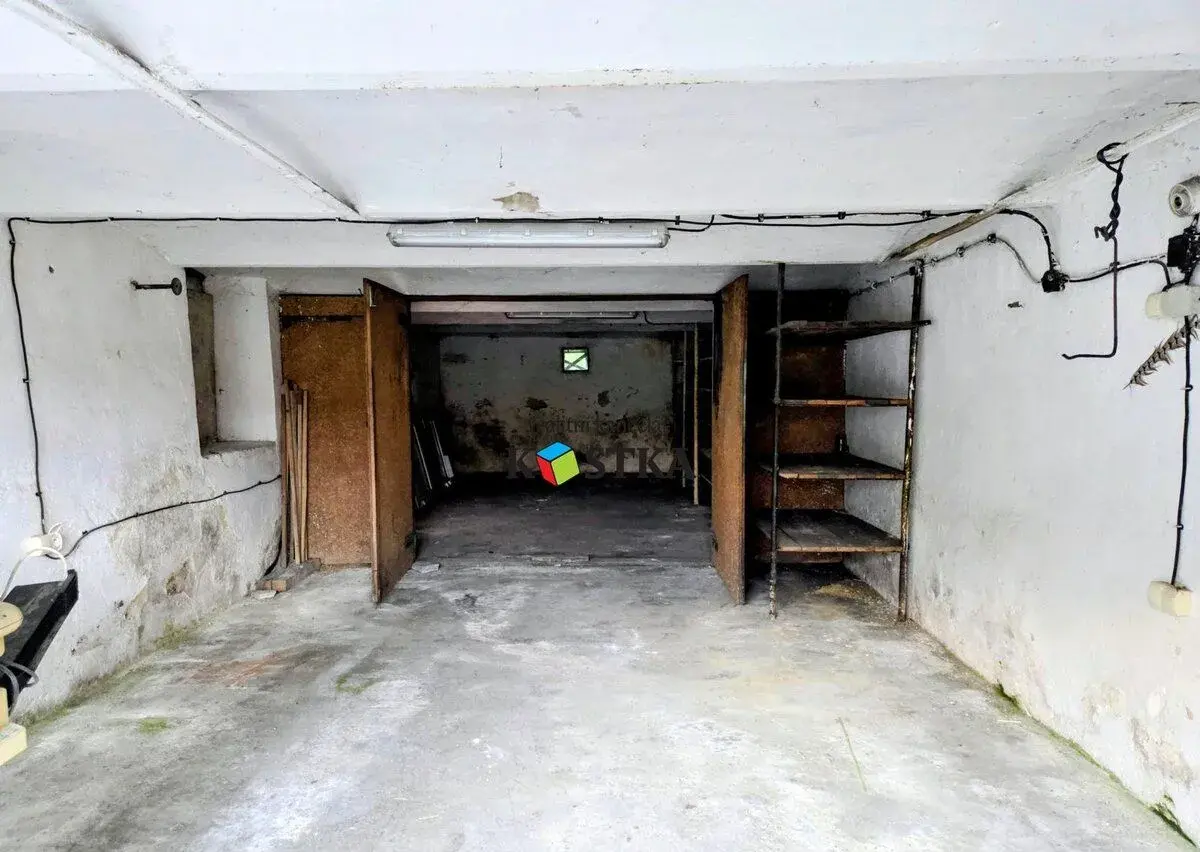 garáž Studénka Butovice, Poštovní ul.