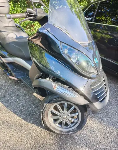 Piaggio MP3 400 ie