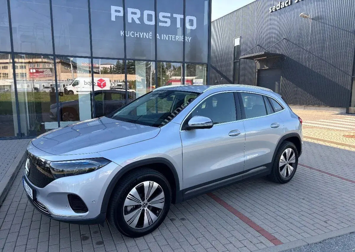 Mercedes-Benz EQA – 8 000 km