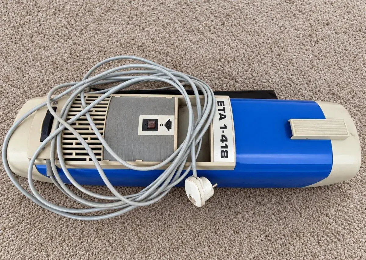 Retro vysavač ETA 1-418
