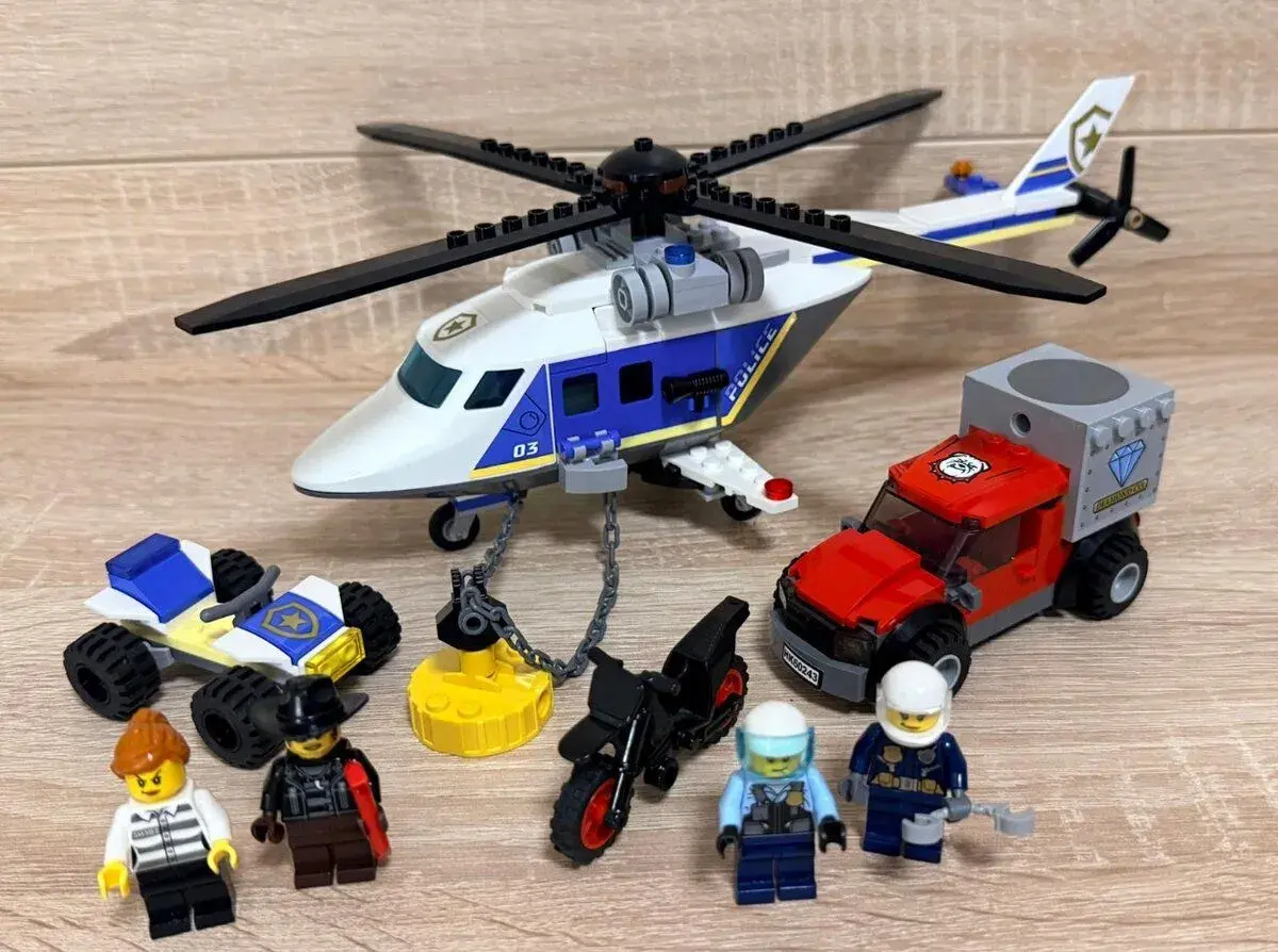 Lego City 60243 Pronásledování s policejní helikoptérou