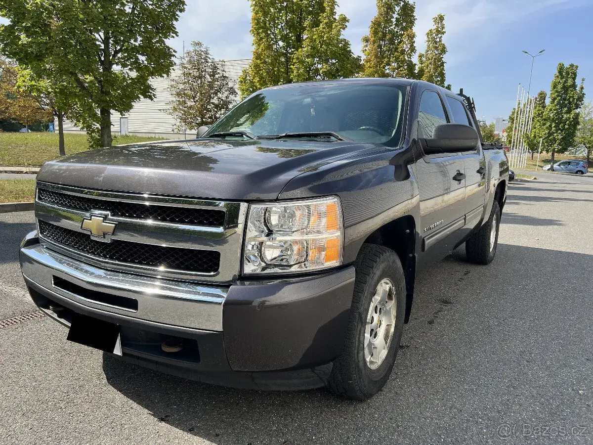 Chevrolet Silverado – 2009, 104 000 km
