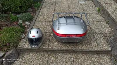 Výhodně moto box na dvě přilby