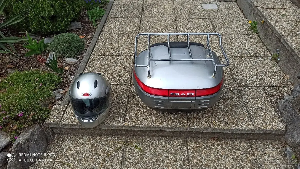 Výhodně moto box na dvě přilby
