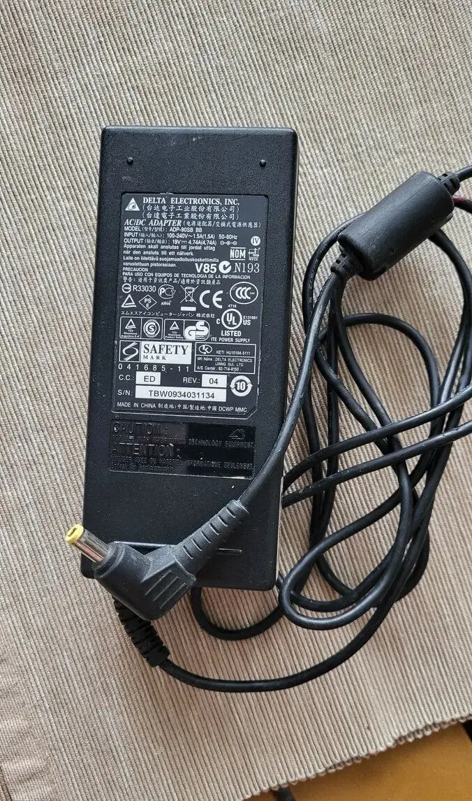 Notebook zdroje Asus