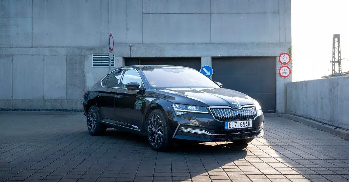 PRONÁJEM VOZŮ ŠKODA NA TAXI – UBER, BOLT, LIFTAGO