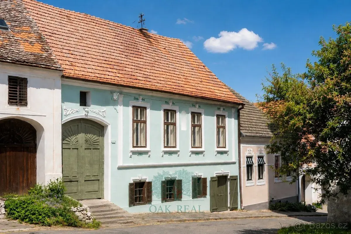 Prodej historické usedlosti, o velikosti 200 m2, na pozemku