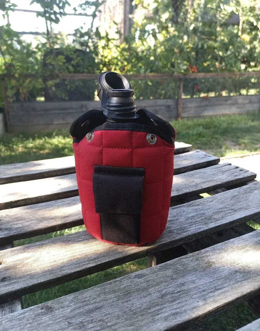 Marlboro Adventure Team – originální polní láhev